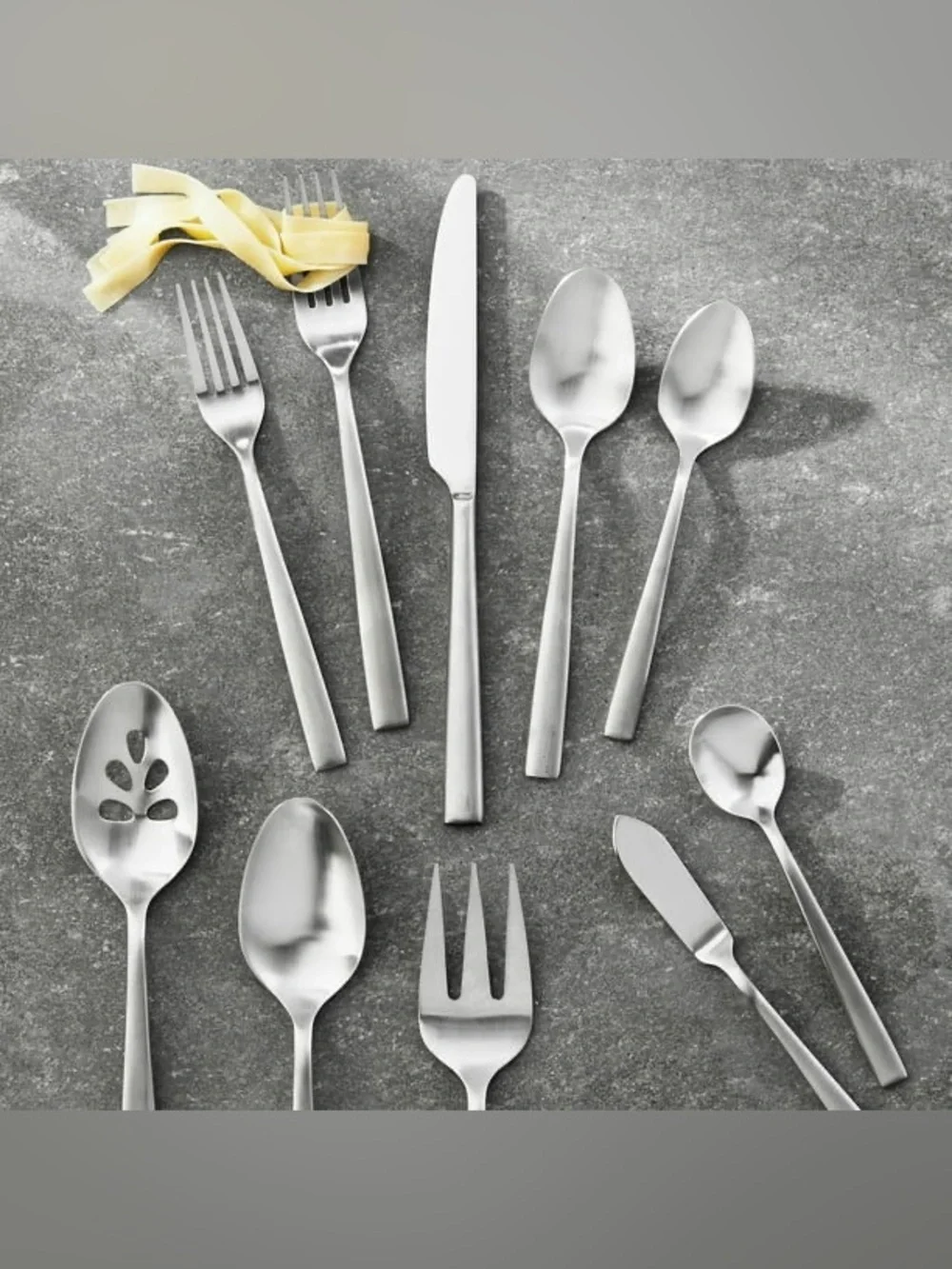 NIB Member's Mark Premium 65 Piece Stainless Steel Flatware Set